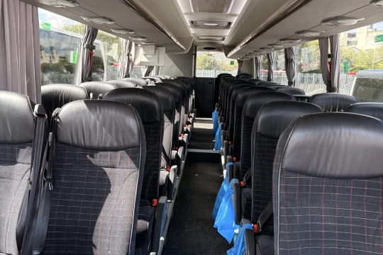 midi-coach-02