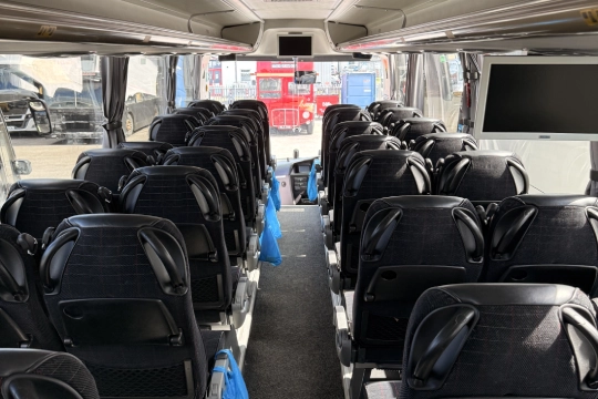 midi-coach-03