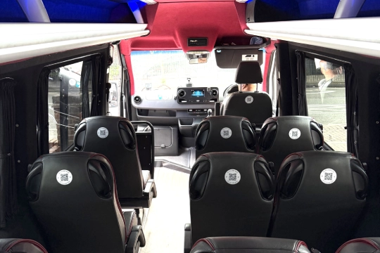 mini-coach-09